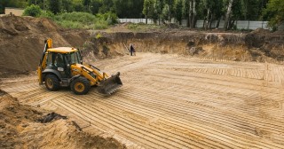 Разработка котлована Лесозаводск, цена от 316 руб./м3.